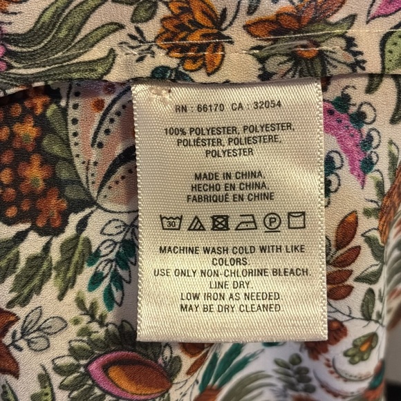 Anthropologie Maeve "Darby" Sleeveless Mockneck Smocked Floral Blouse - Picture 7 of 7